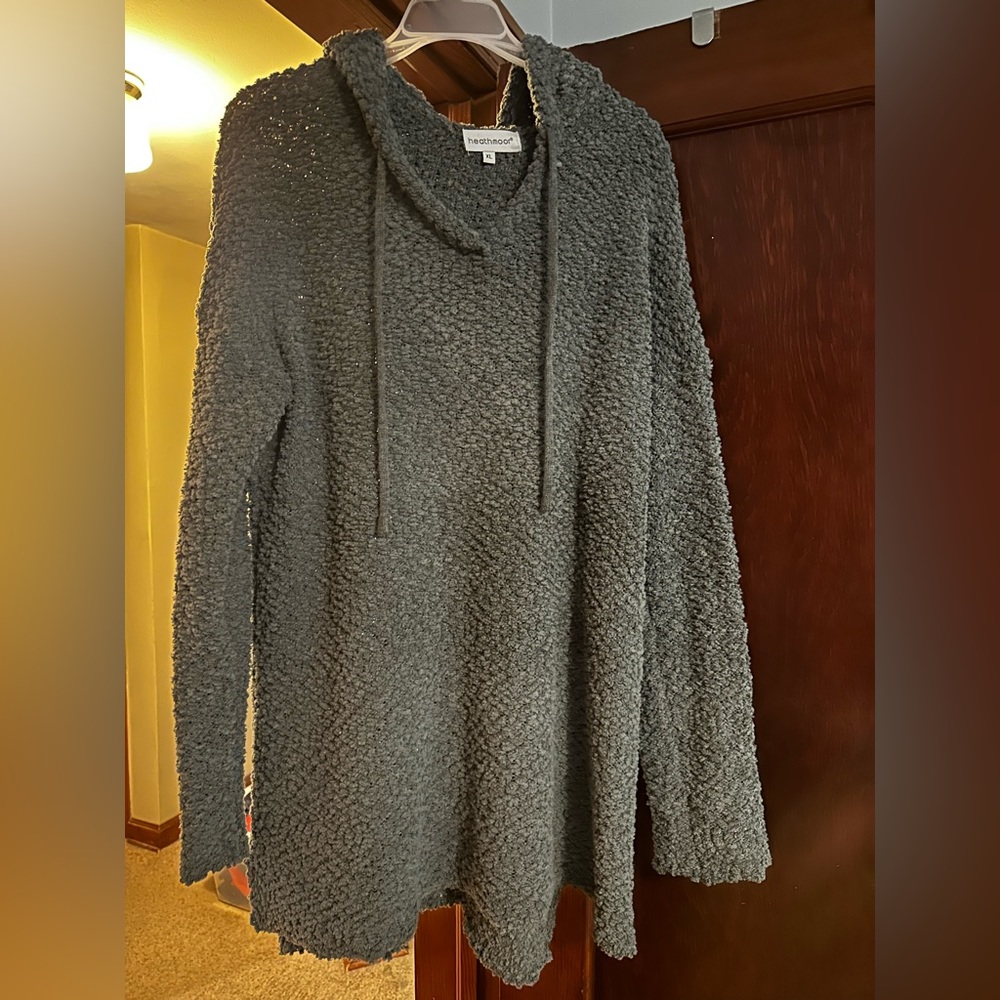 Heathmoor XL popcorn pullover!
